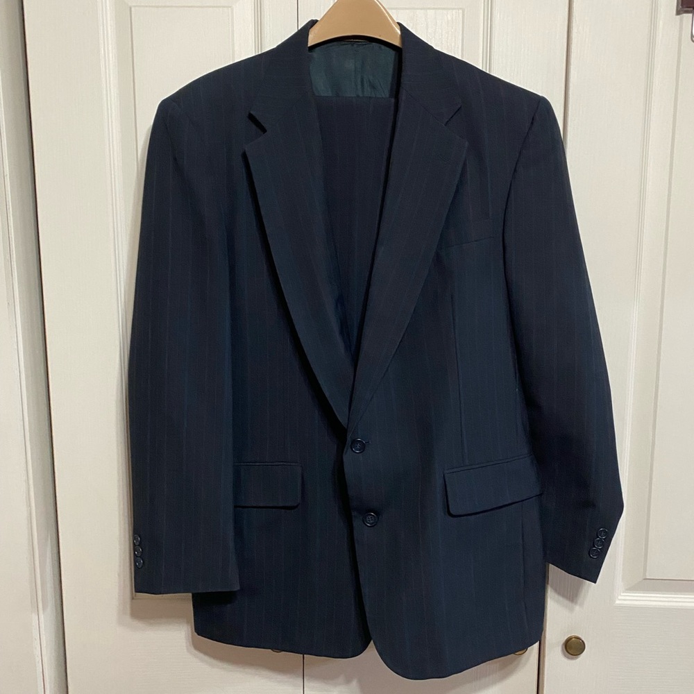 Men's 2 pc pinstripe Suit